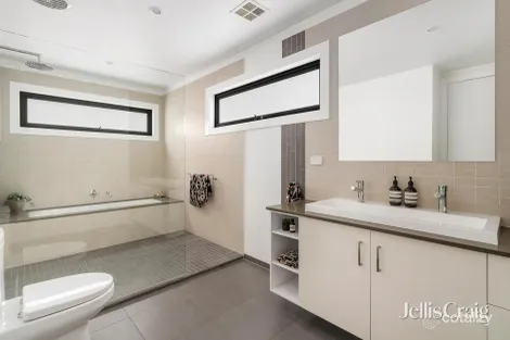 Property photo of 13 Kingham Street Newport VIC 3015