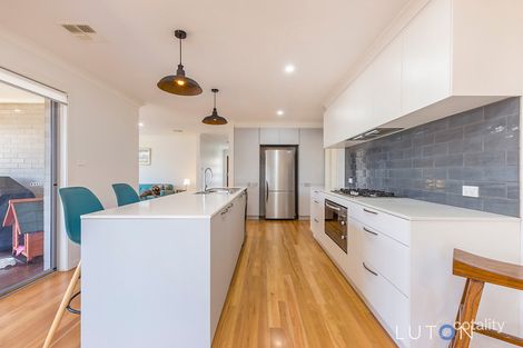 Property photo of 5 Haviland Street Coombs ACT 2611