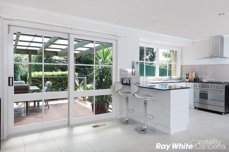 Property photo of 1 Hawton Place Chisholm ACT 2905