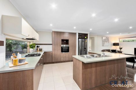 Property photo of 27 Ashgrove Drive Deer Park VIC 3023