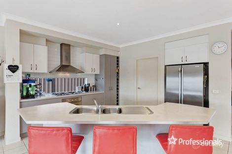 Property photo of 51 Nottingham Crescent Tarneit VIC 3029