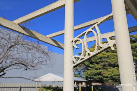 Property photo of 204 Fitzmaurice Street Wagga Wagga NSW 2650