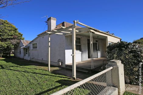 Property photo of 204 Fitzmaurice Street Wagga Wagga NSW 2650