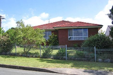 8 Martin St, Dapto, NSW 2530