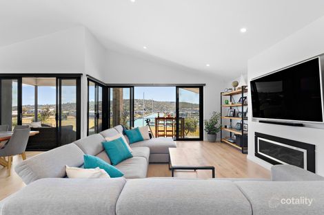 Property photo of 20 South Harbour Esplanade Safety Beach VIC 3936