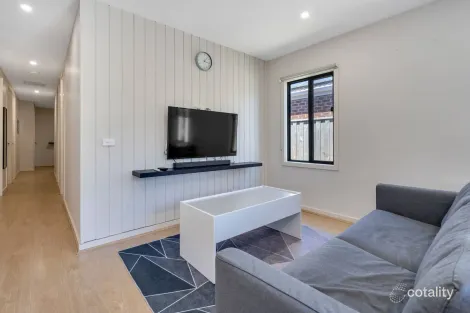 Property photo of 14 Bernwood Road Mickleham VIC 3064