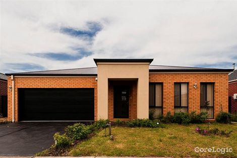 Property photo of 23 Hyde Park Avenue Craigieburn VIC 3064