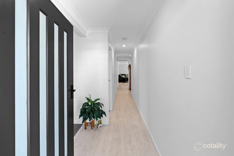 Property photo of 11 Barham Way Spring Mountain QLD 4300