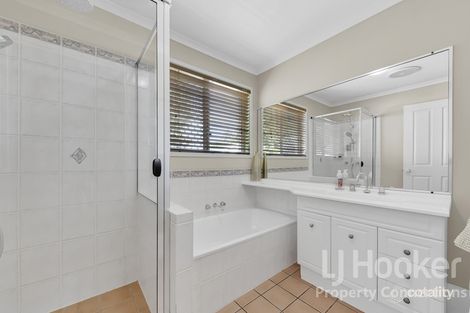 Property photo of 6 Kroning Court Petrie QLD 4502