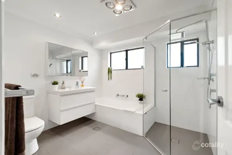 Property photo of 34 Oag Crescent Kingswood NSW 2747