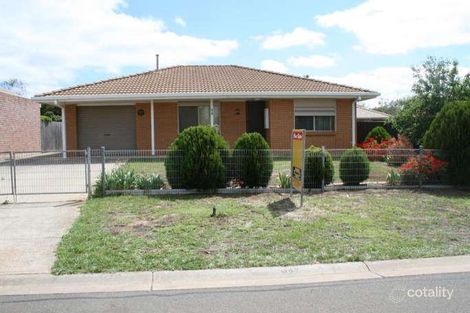 34 Walsingham Cres, Kurunjang, VIC 3337
