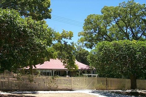 4 Boonooloo Rd, Kalamunda, WA 6076