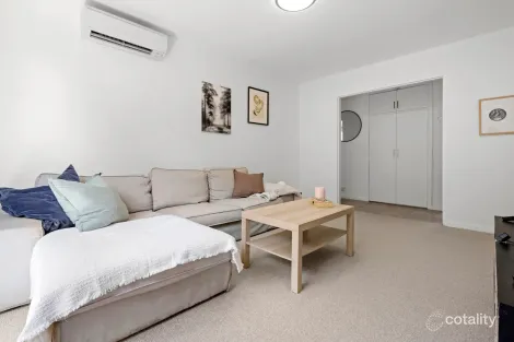 Property photo of 1/140 Hoffmans Road Essendon VIC 3040