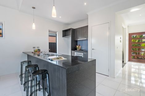 Property photo of 39 Burrora Way Craigieburn VIC 3064