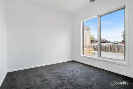 Property photo of 3A Marlow Street Mooroolbark VIC 3138