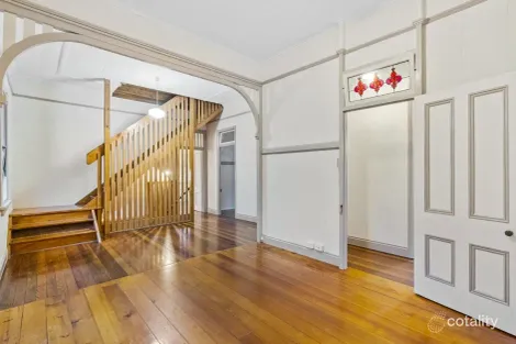 Property photo of 17 Gloucester Street Highgate Hill QLD 4101