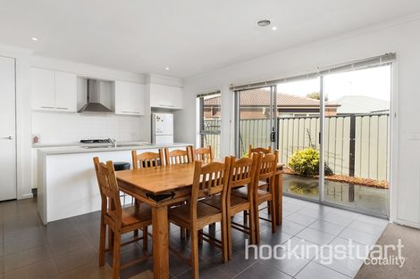 Property photo of 42 Sherrington Grange Derrimut VIC 3026