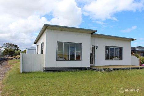 Property photo of 6 Beach Drive McLoughlins Beach VIC 3874