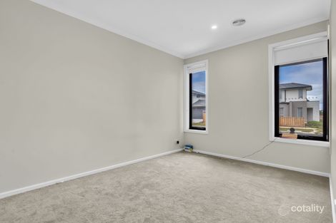 Property photo of 19 Pendower Way Werribee VIC 3030