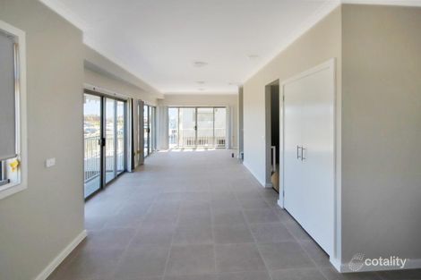 Property photo of 11 Axel Walk Cranbourne North VIC 3977