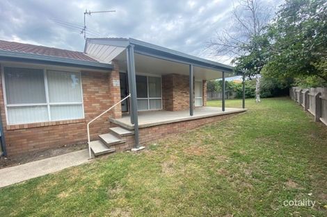 4 Chestnut Ave, Armidale, NSW 2350