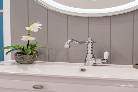 32 Wongawallan Rd, Tamborine Mountain, QLD 4272