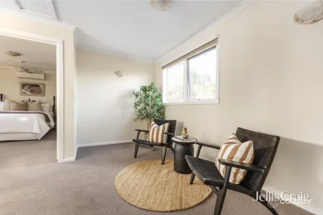 Property photo of 15 Westmere Place Viewbank VIC 3084