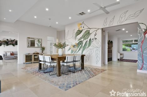 Property photo of 1 Regdel Road Lesmurdie WA 6076