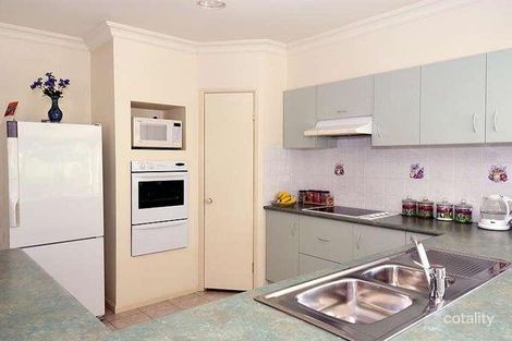Property photo of 2 Clarendon Court Wattle Grove NSW 2173