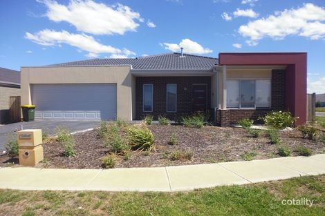 Property photo of 31 Mazel Drive Tarneit VIC 3029
