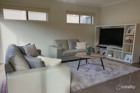 Property photo of 30 Wilkiea Crescent Cranbourne North VIC 3977
