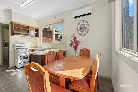 Property photo of 11 Shirley Street Wendouree VIC 3355