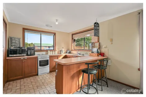 Property photo of 63 Rowland Crescent Summerhill TAS 7250