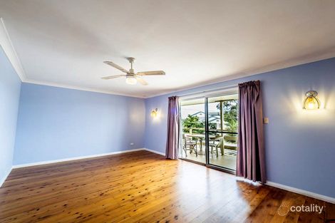 Property photo of 29 Winbin Crescent Gwandalan NSW 2259