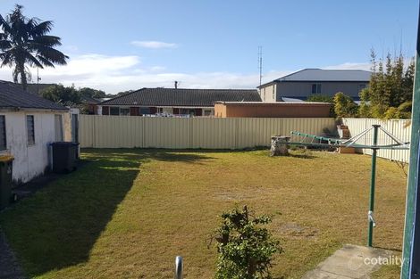 Property photo of 49 Kurrajong Street Windang NSW 2528