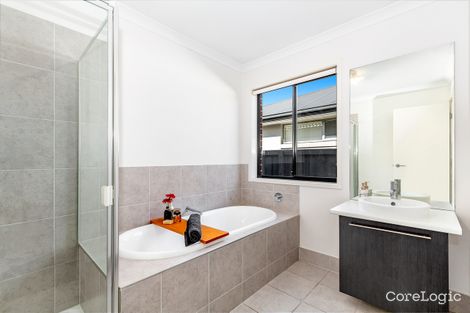 Property photo of 14 Dunraven Crescent Doreen VIC 3754