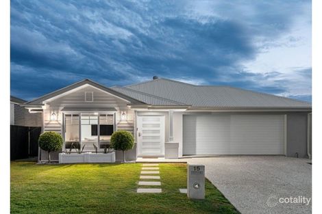 15 Bunya Dr, Park Ridge, QLD 4125