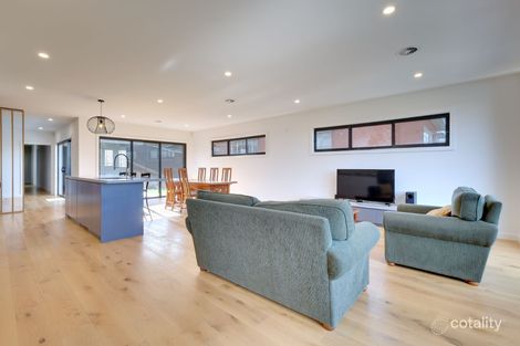 Property photo of 9B Brand Street Hughes ACT 2605