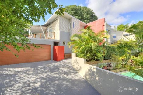 9a Yvonne St, Yeronga, QLD 4104