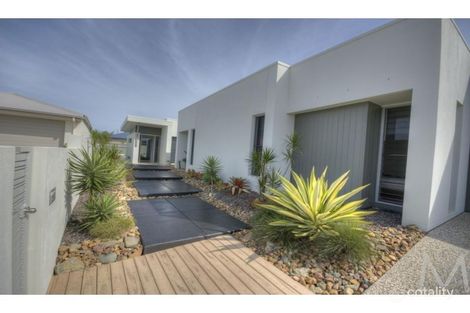 Property photo of 10 Osmanthus Close Mountain Creek QLD 4557