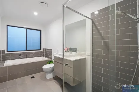 Property photo of 5 Lackmann Crescent Mango Hill QLD 4509