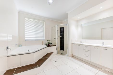 Property photo of 15 Courtenay Place Sippy Downs QLD 4556