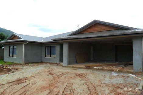 15 Heysen Cl, Redlynch, QLD 4870