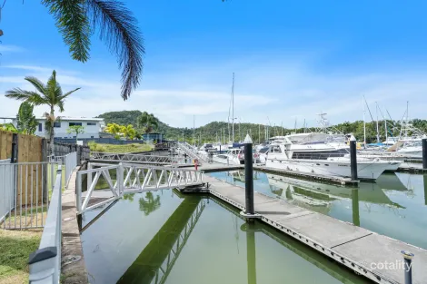 Property photo of 26 Marina Quay Trinity Park QLD 4879