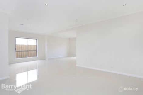 Property photo of 4 Alixia Place Brookfield VIC 3338
