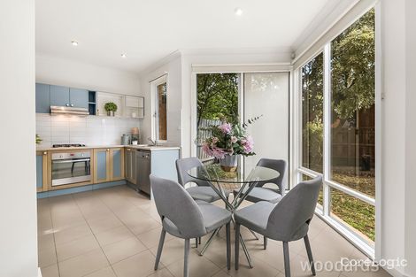 Property photo of 2/14 Myers Avenue Glen Waverley VIC 3150