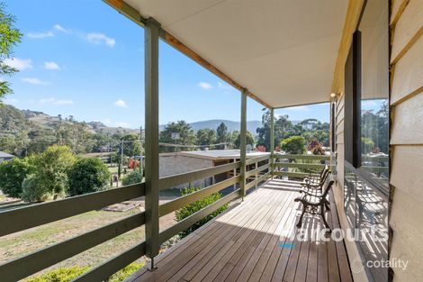 Property photo of 7 Willow Lake Drive Macs Cove VIC 3723