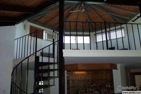 Property photo of 13 Goolagong Court Broadbeach Waters QLD 4218