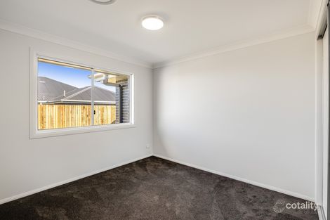 Property photo of 8 Fitzgerald Circuit Wyreema QLD 4352