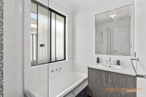 Property photo of 10 McCavanah Road Byford WA 6122